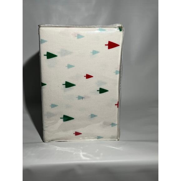 HD Designs Queen Sheet Set White‎ Pine Tree Christmas Design 220 Thread NWT - Picture 9 of 10